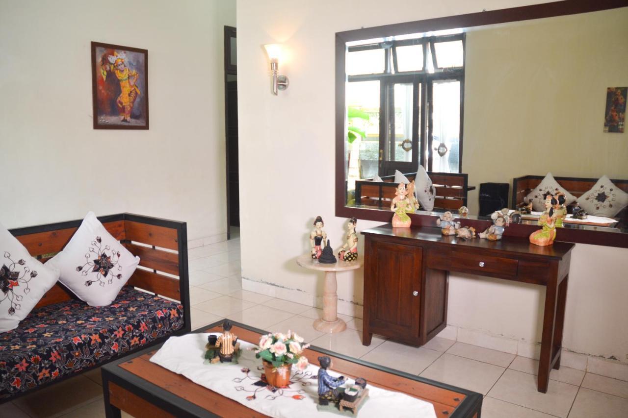 Roemah Canting Homestay Γιογκιακάρτα Εξωτερικό φωτογραφία