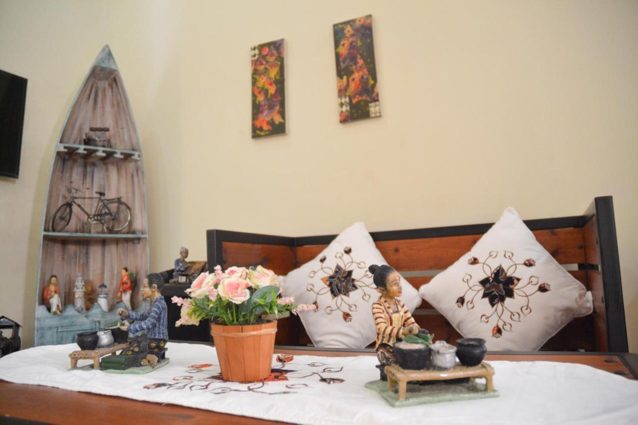 Roemah Canting Homestay Γιογκιακάρτα Εξωτερικό φωτογραφία
